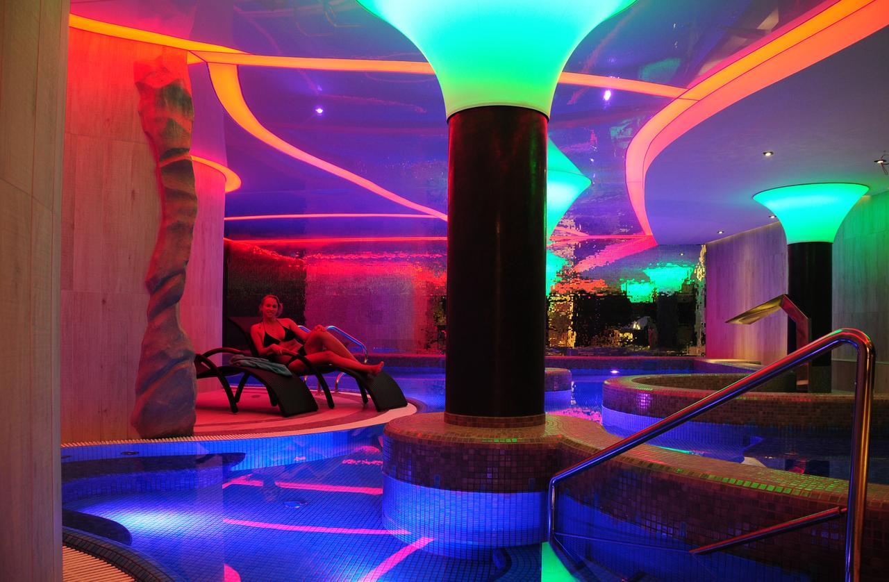 Hotel Jakuszyce Sport & Spa ชกลาร์สกา ปอเรมบา ภายนอก รูปภาพ