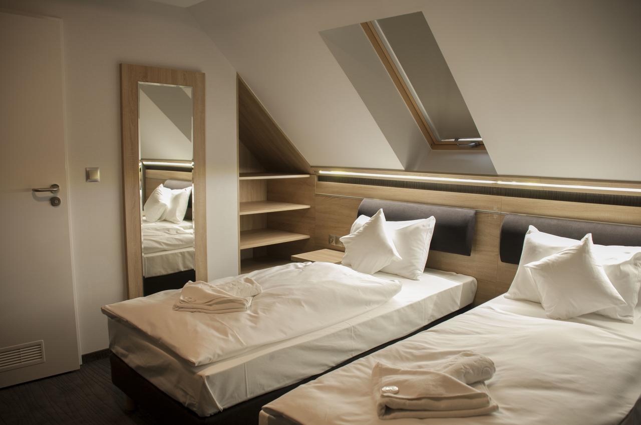 Hotel Jakuszyce Sport & Spa ชกลาร์สกา ปอเรมบา ภายนอก รูปภาพ