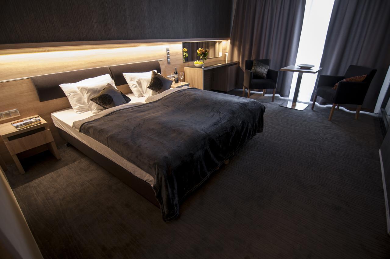 Hotel Jakuszyce Sport & Spa ชกลาร์สกา ปอเรมบา ภายนอก รูปภาพ