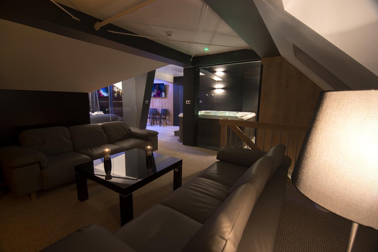 Hotel Jakuszyce Sport & Spa ชกลาร์สกา ปอเรมบา ภายนอก รูปภาพ